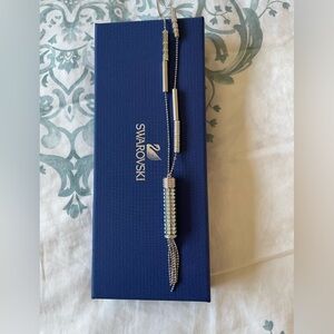 Nwt Valentine’s Day Original Swarowski New York Blue Necklace